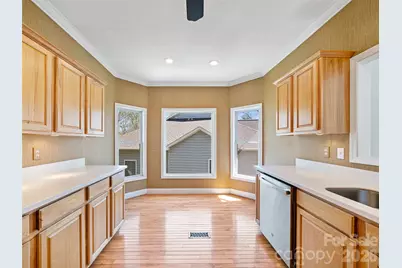 25 Ashefield Court, Hendersonville, NC 28791 - Photo 12