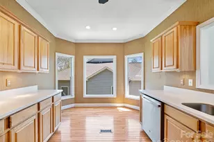 25 Ashefield Ct, Hendersonville, NC 28791 - Photo 12