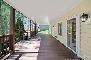 25 Ashefield Ct, Hendersonville, NC 28791 - Photo 36