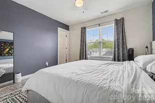 2729 Avalon Loop Rd, Charlotte, NC 28269 - Photo 12