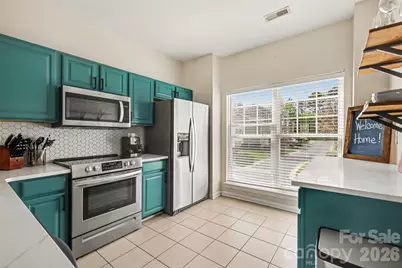 2729 Avalon Loop Road, Charlotte, NC 28269 - Photo 6