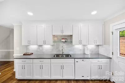 1940 Wexford Court, Gastonia, NC 28054 - Photo 14