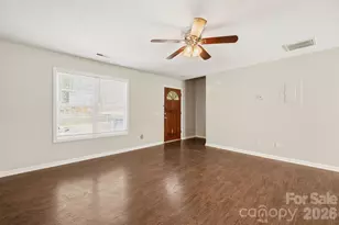 1057 19th St NE, Hickory, NC 28601 - Photo 4