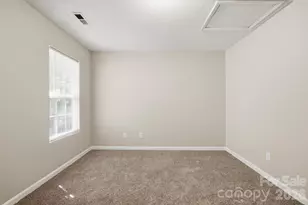 1057 19th St NE, Hickory, NC 28601 - Photo 12