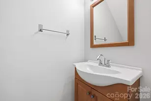 1057 19th St NE, Hickory, NC 28601 - Photo 10