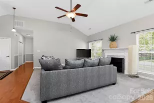 10631 Jardin Way, Charlotte, NC 28215 - Photo 8