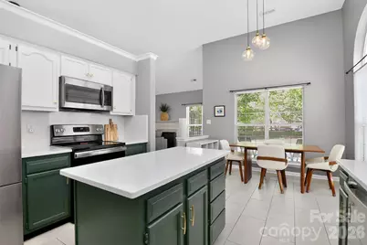 10631 Jardin Way, Charlotte, NC 28215 - Photo 18