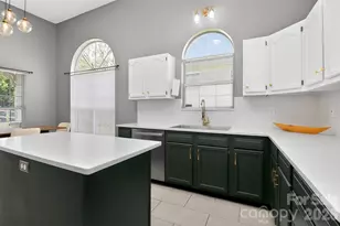 10631 Jardin Way, Charlotte, NC 28215 - Photo 16