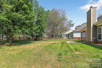 10631 Jardin Way, Charlotte, NC 28215 - Photo 40