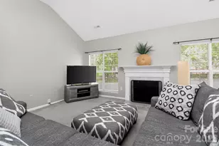 10631 Jardin Way, Charlotte, NC 28215 - Photo 6