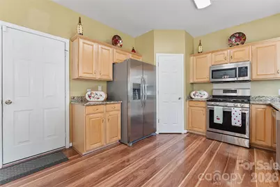 2723 Old Ironside Drive, Charlotte, NC 28213 - Photo 12