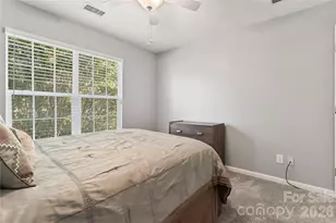 2723 Old Ironside Dr, Charlotte, NC 28213 - Photo 28