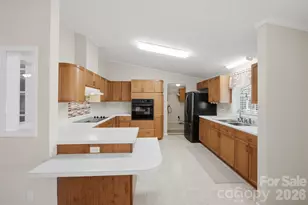 2981 Community Rd, Claremont, NC 28610 - Photo 20