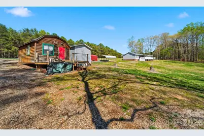 2981 Community Road, Claremont, NC 28610 - Photo 10