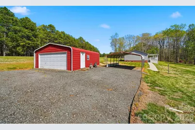 2981 Community Road, Claremont, NC 28610 - Photo 8