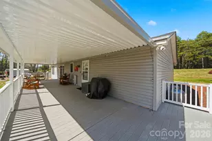 2981 Community Rd, Claremont, NC 28610 - Photo 14