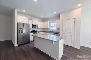 142 Allenton Way, Statesville, NC 28677 - Photo 2