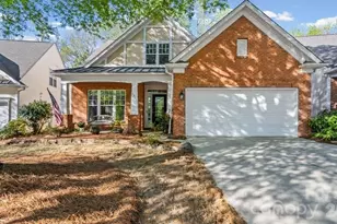 6913 Saranac Ln, Matthews, NC 28105 - Photo 1