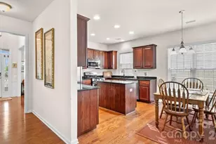 6913 Saranac Ln, Matthews, NC 28105 - Photo 14