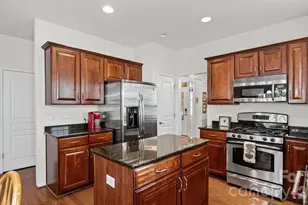 6913 Saranac Ln, Matthews, NC 28105 - Photo 18