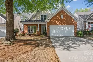 6913 Saranac Ln, Matthews, NC 28105 - Photo 2