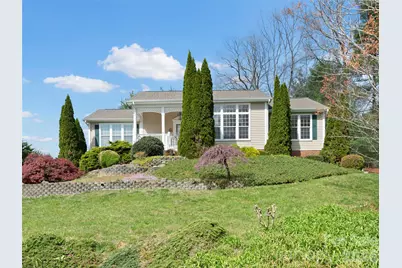 21 Old Applewood Lane, Hendersonville, NC 28739 - Photo 18