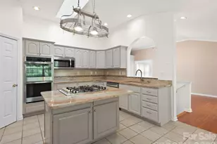 21 Old Applewood Ln, Hendersonville, NC 28739 - Photo 8