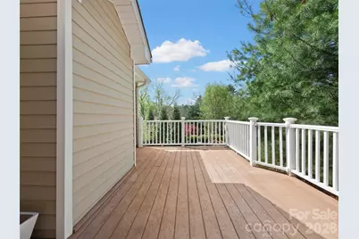 21 Old Applewood Lane, Hendersonville, NC 28739 - Photo 16