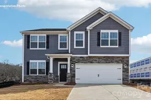 580 17th Ave Dr NE, Hickory, NC 28601 - Photo 1