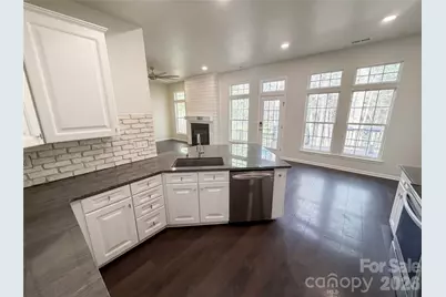 12014 Cheviott Hill Lane, Charlotte, NC 28213 - Photo 16