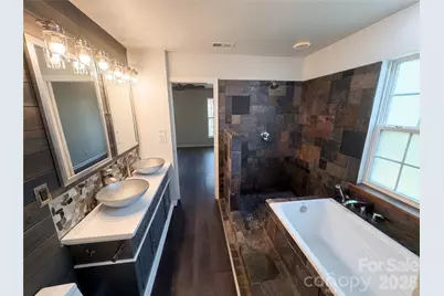 12014 Cheviott Hill Lane, Charlotte, NC 28213 - Photo 22