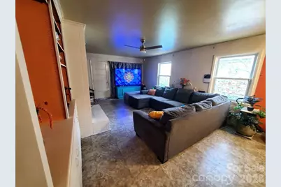 708 Green Street E, Wilson, NC 27893 - Photo 4