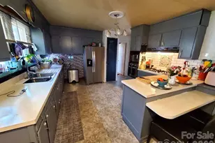 708 Green St E, Wilson, NC 27893 - Photo 10