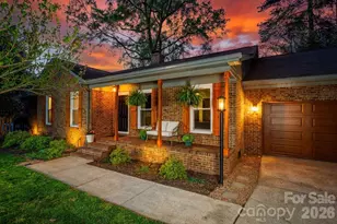 8215 Chandos Pl, Huntersville, NC 28078 - Photo 2