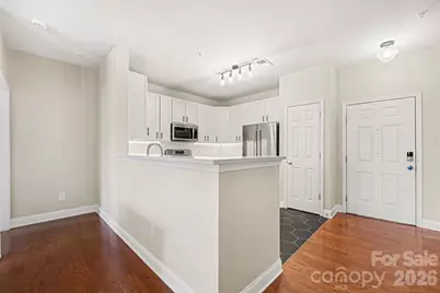 1000 E Woodlawn Road #111, Charlotte, NC 28209 - Photo 8