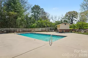 1000 E Woodlawn Rd, Charlotte, NC 28209 - Photo 22
