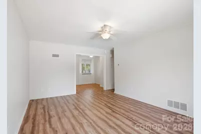 3010 Crosby Road #210, Charlotte, NC 28211 - Photo 6