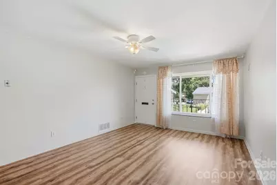 3010 Crosby Road #210, Charlotte, NC 28211 - Photo 8