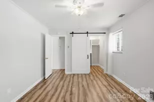 3010 Crosby Rd, Charlotte, NC 28211 - Photo 14