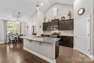 198 Hunters Hill Drive, Statesville, NC 28677 - Photo 10