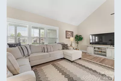 432 Sassafras Drive, Hendersonville, NC 28739 - Photo 4