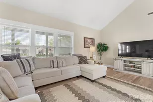 432 Sassafras Dr, Hendersonville, NC 28739 - Photo 4