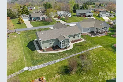 432 Sassafras Drive, Hendersonville, NC 28739 - Photo 28