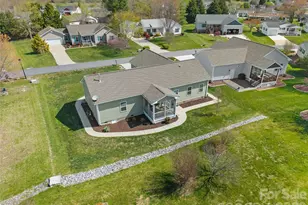 432 Sassafras Dr, Hendersonville, NC 28739 - Photo 28