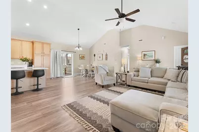 432 Sassafras Drive, Hendersonville, NC 28739 - Photo 6