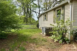 2025 28th St NE, Hickory, NC 28601 - Photo 14