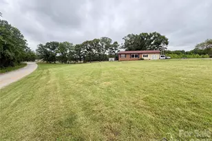 120 Mitch Rd, Union Grove, NC 28689 - Photo 2