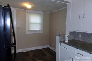 729 Spruce St, Mooresville, NC 28115 - Photo 4