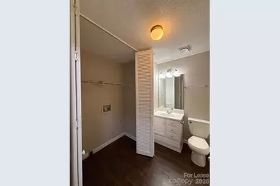 5919 Hunters Crossing Lane, Charlotte, NC 28215 - Photo 12