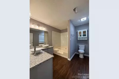5919 Hunters Crossing Lane, Charlotte, NC 28215 - Photo 8